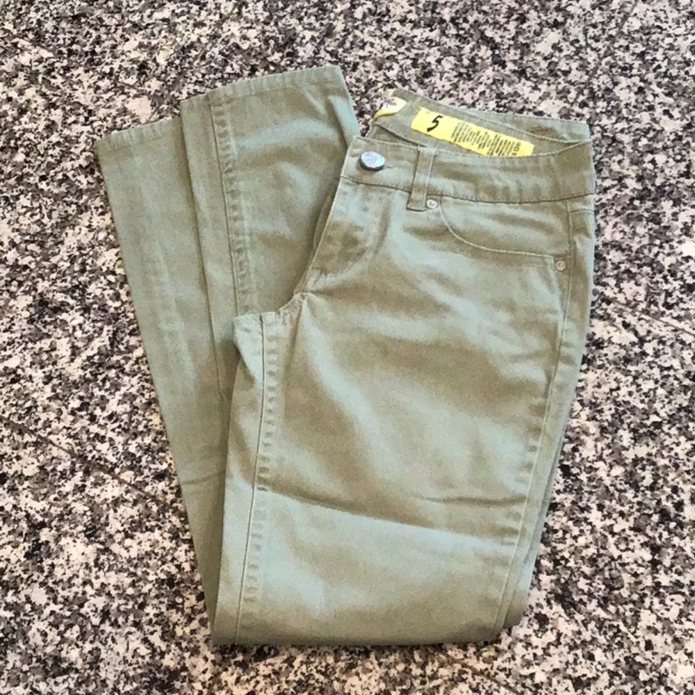 Skinny pants